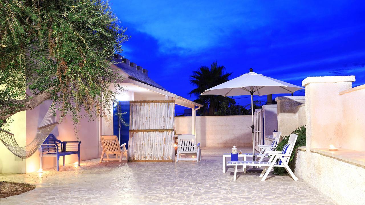 Trullo E Appartamenti Al Mare Torre San Giovanni Ugento Ngoại thất bức ảnh